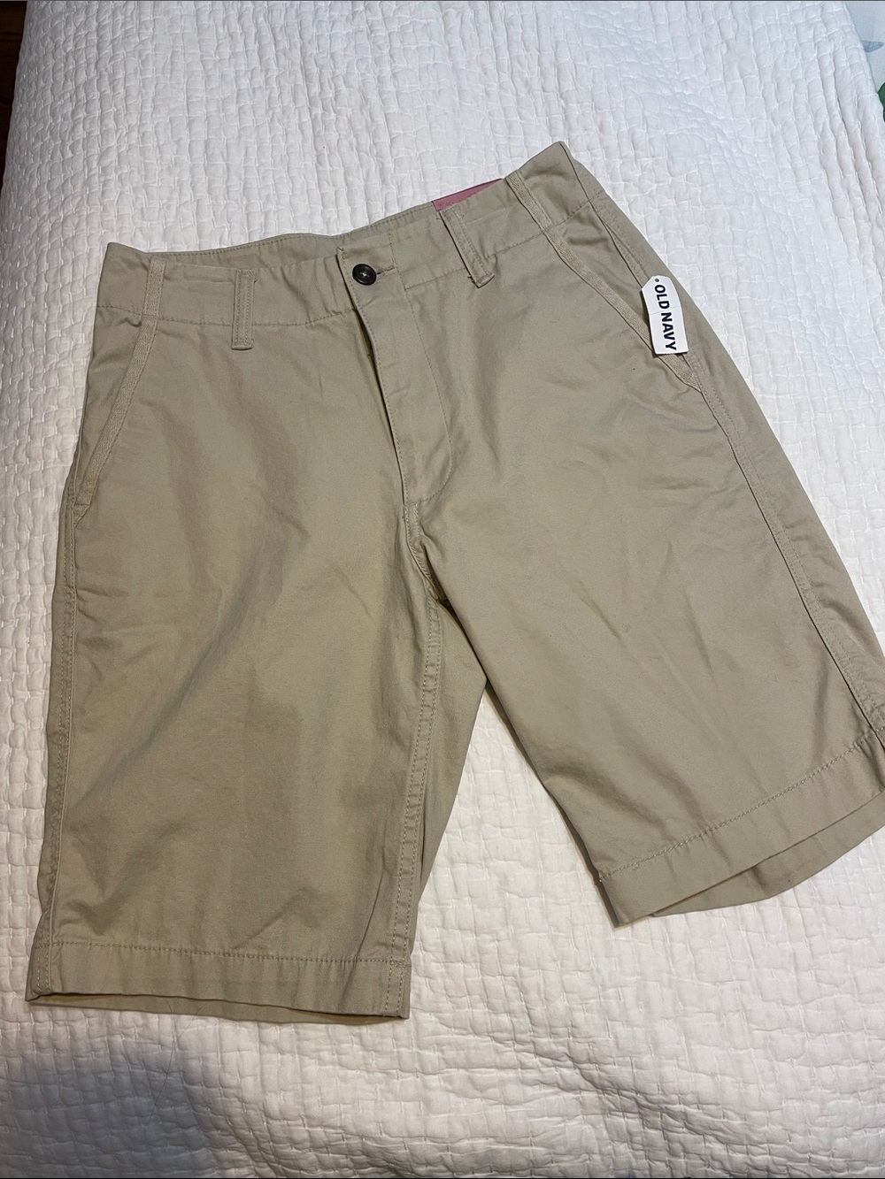 Old Navy Women’s Khaki Flat-Front Chino Shorts - Light Tan
